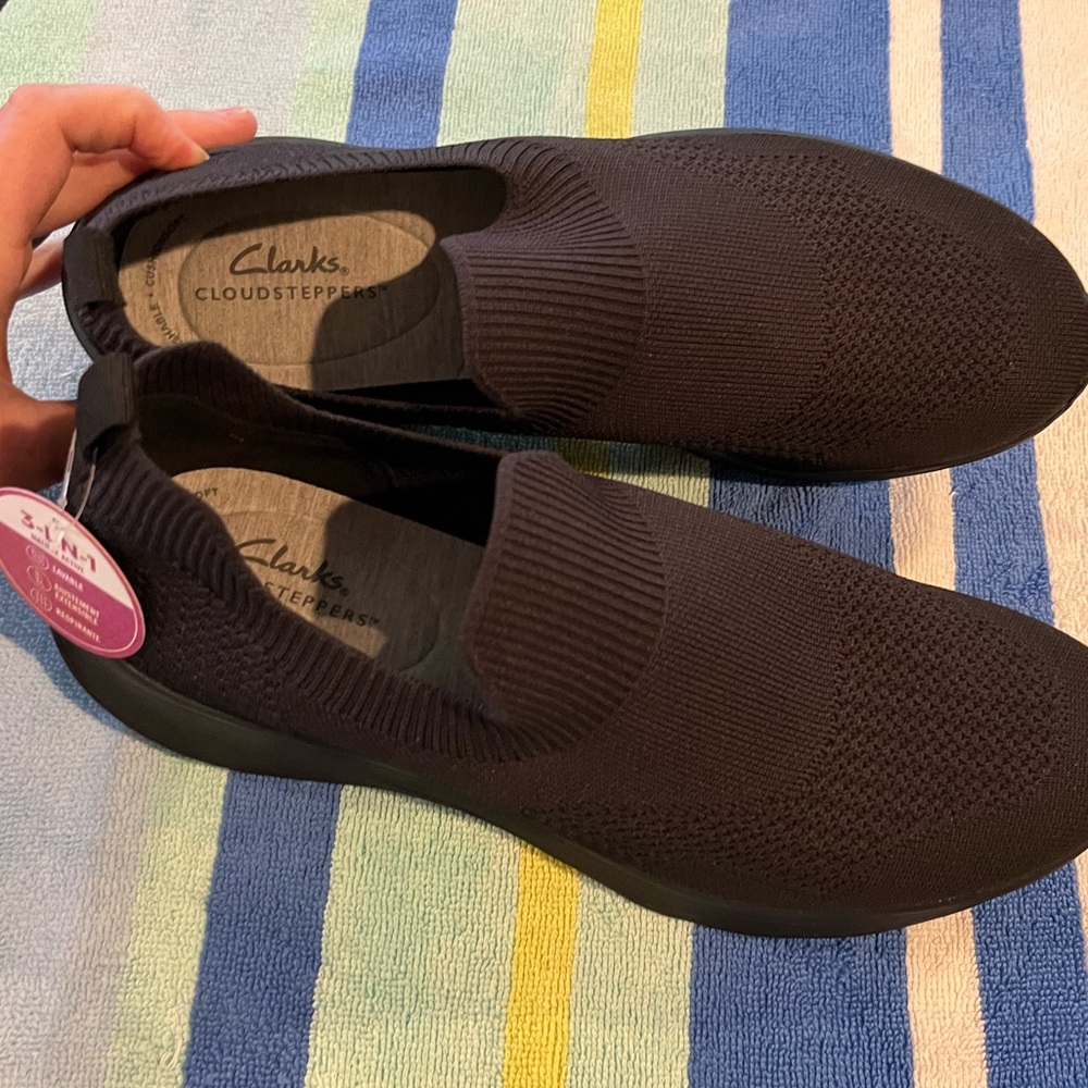 Clarks cloudsteppers size 11, NWT, washable